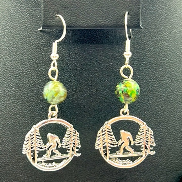 Handmade Big Foot Necklace Set with Natural African Turquoise Stones! - Picture 7 of 11